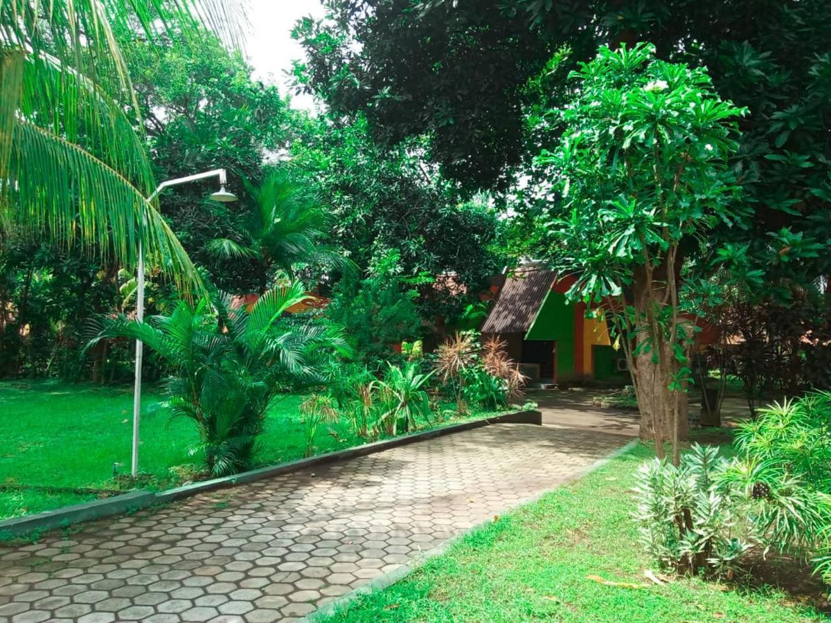 Votel Manyar Resort Banyuwangi Ketapang  Экстерьер фото